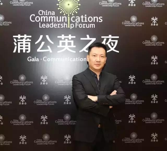 開(kāi)業(yè)慶典：都是要照鏡子整一整